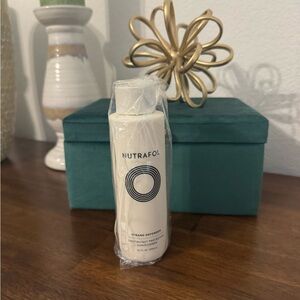 Nutrafol Strand Defender Hair Strengthening Serum Conditioner-New in Packaging
